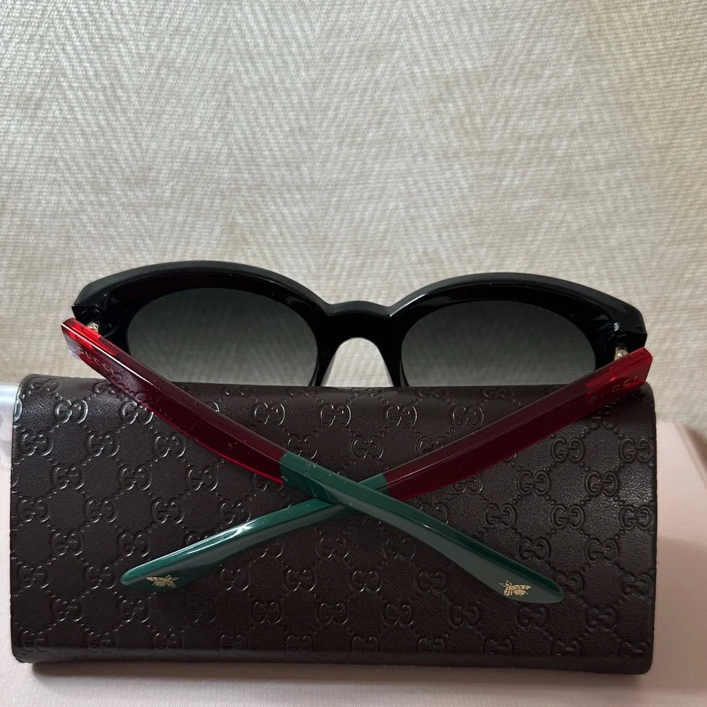 Gucci Glitter Black Green and Red Women's Sunglasses